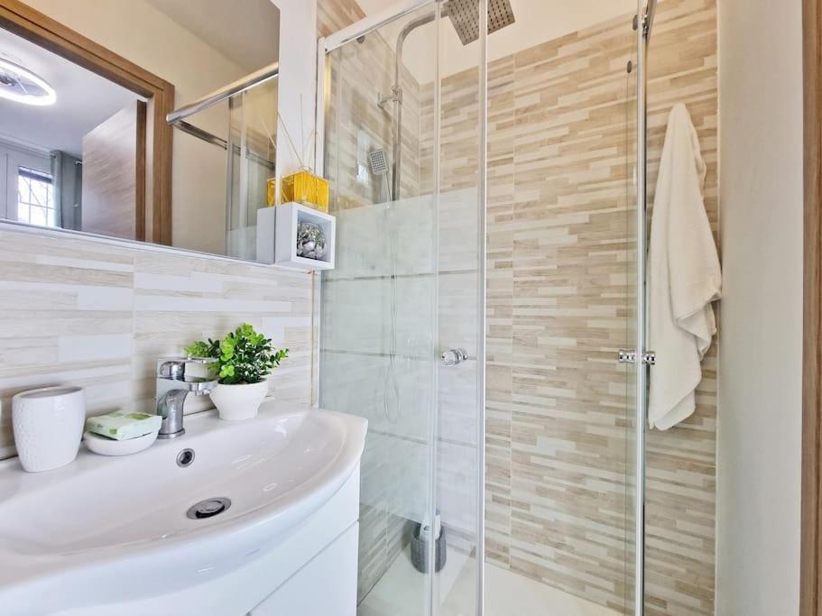 Ferienwohnung Casa Romeo Vinitaly - Free Parking - Wifi Verona Exterior foto